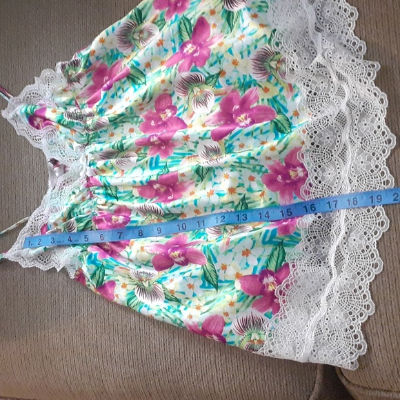 Victoria's Secret 2pc Camisole Set - Picture 8 of 9